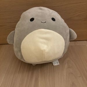 “Gordon” shark squishmallow